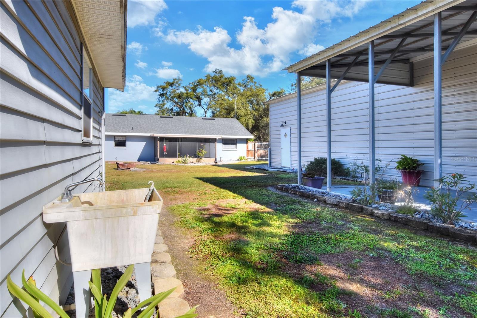 COUNTRY OAKS ESTATES - Residential