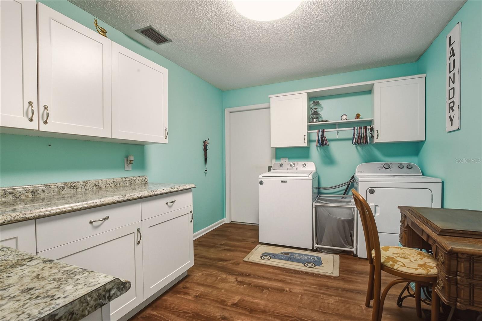 COUNTRY OAKS ESTATES - Residential