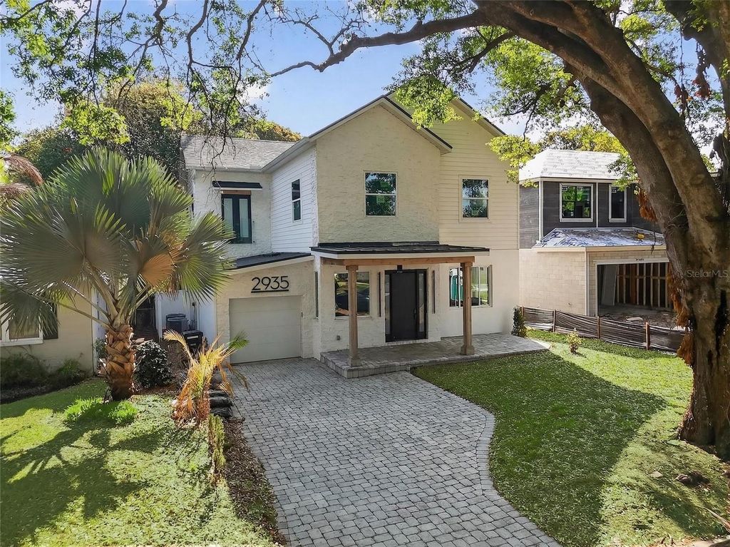 Photo of 2935 Helen Avenue, Orlando, FL 32804 (MLS # O6393774)