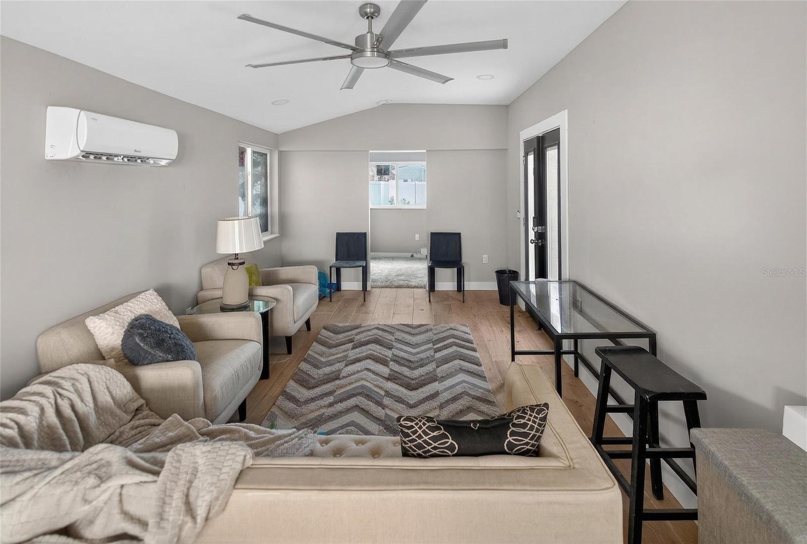 ANDERSON PARK - Residential