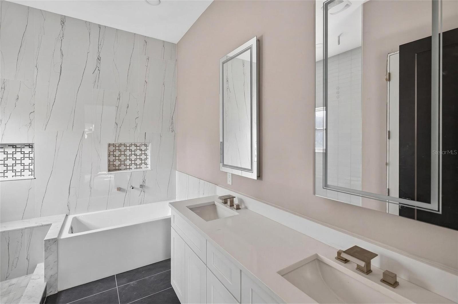 ANDERSON PARK - Residential