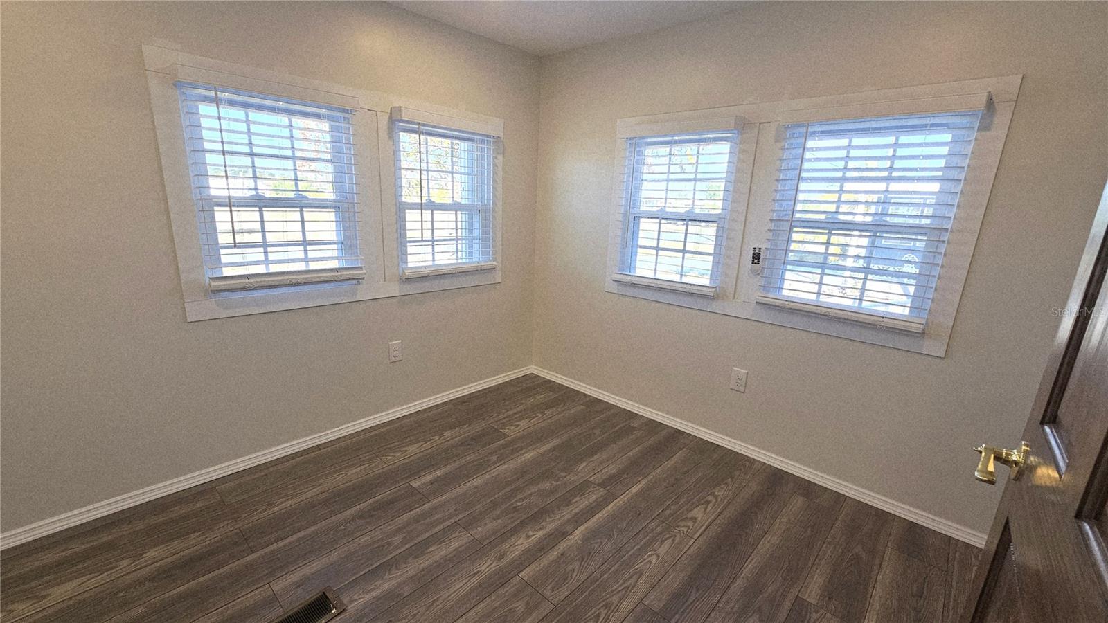 HOL MOB ESTATE 2ND ADD - Residential Lease