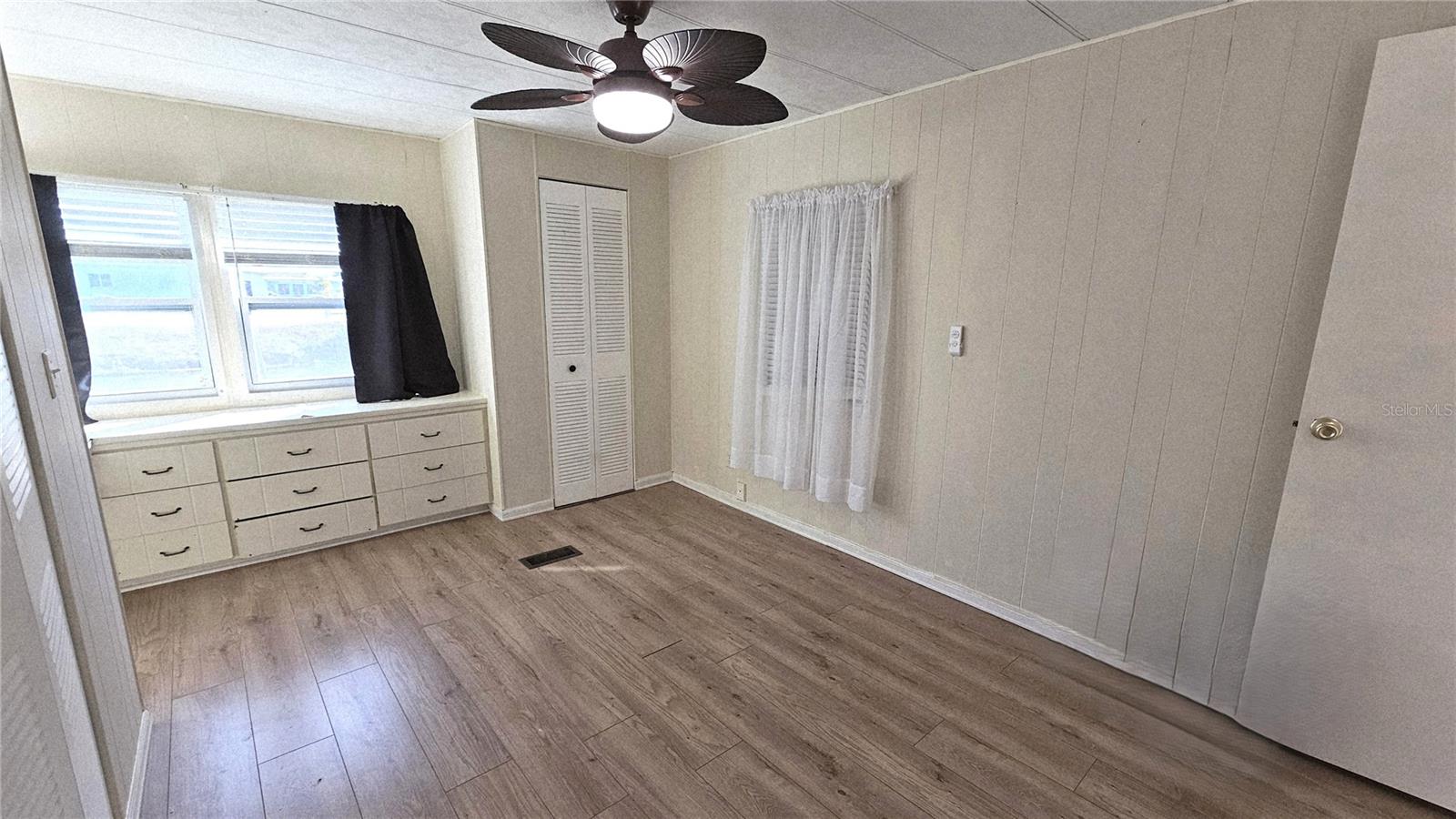 HOL MOB ESTATE 2ND ADD - Residential Lease