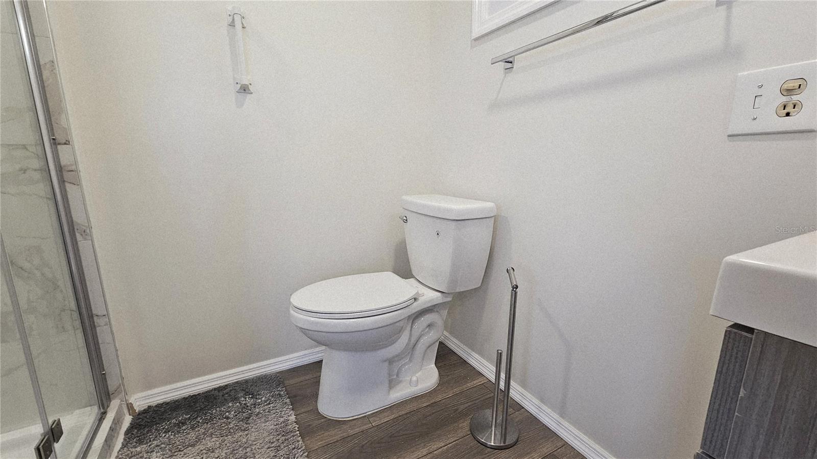 HOL MOB ESTATE 2ND ADD - Residential Lease