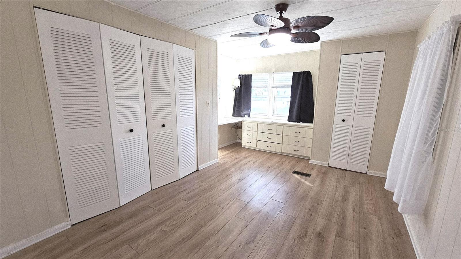 HOL MOB ESTATE 2ND ADD - Residential Lease