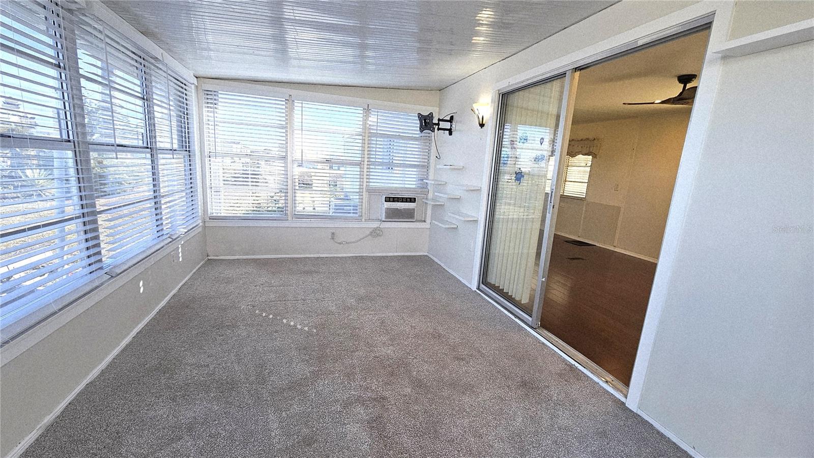 HOL MOB ESTATE 2ND ADD - Residential Lease