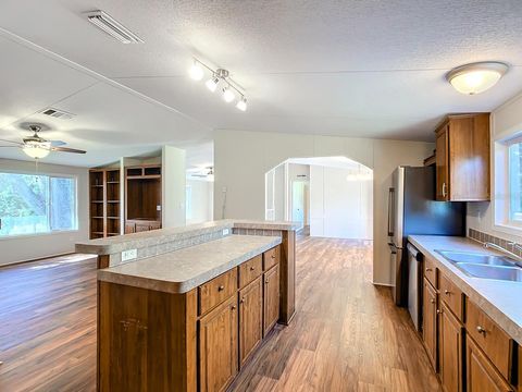 Tiny photo for 11950 NW 100th Street, Ocala, FL 34482 (MLS # OM701013)