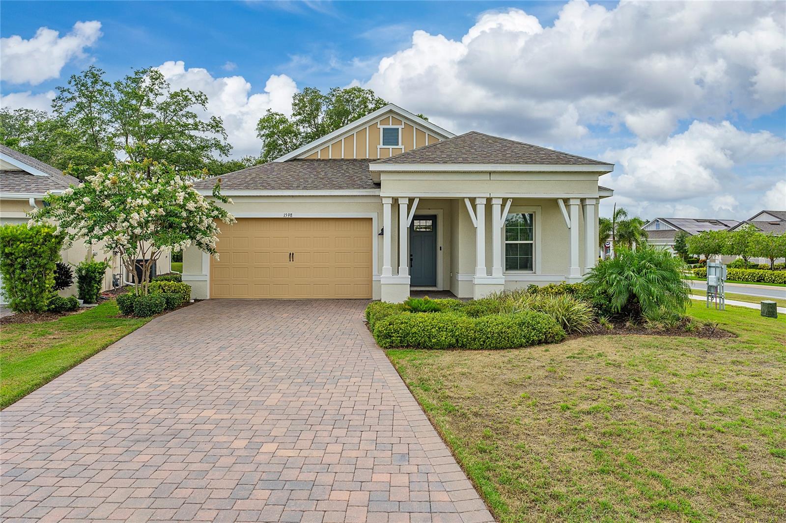 1598 WHITEWOOD COURT