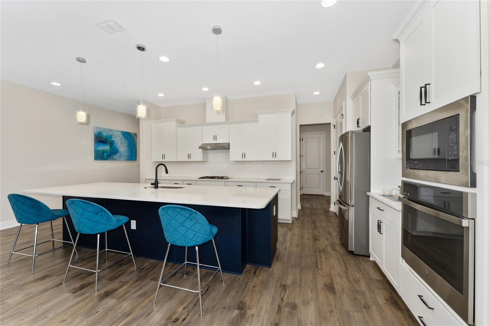 1598 WHITEWOOD COURT