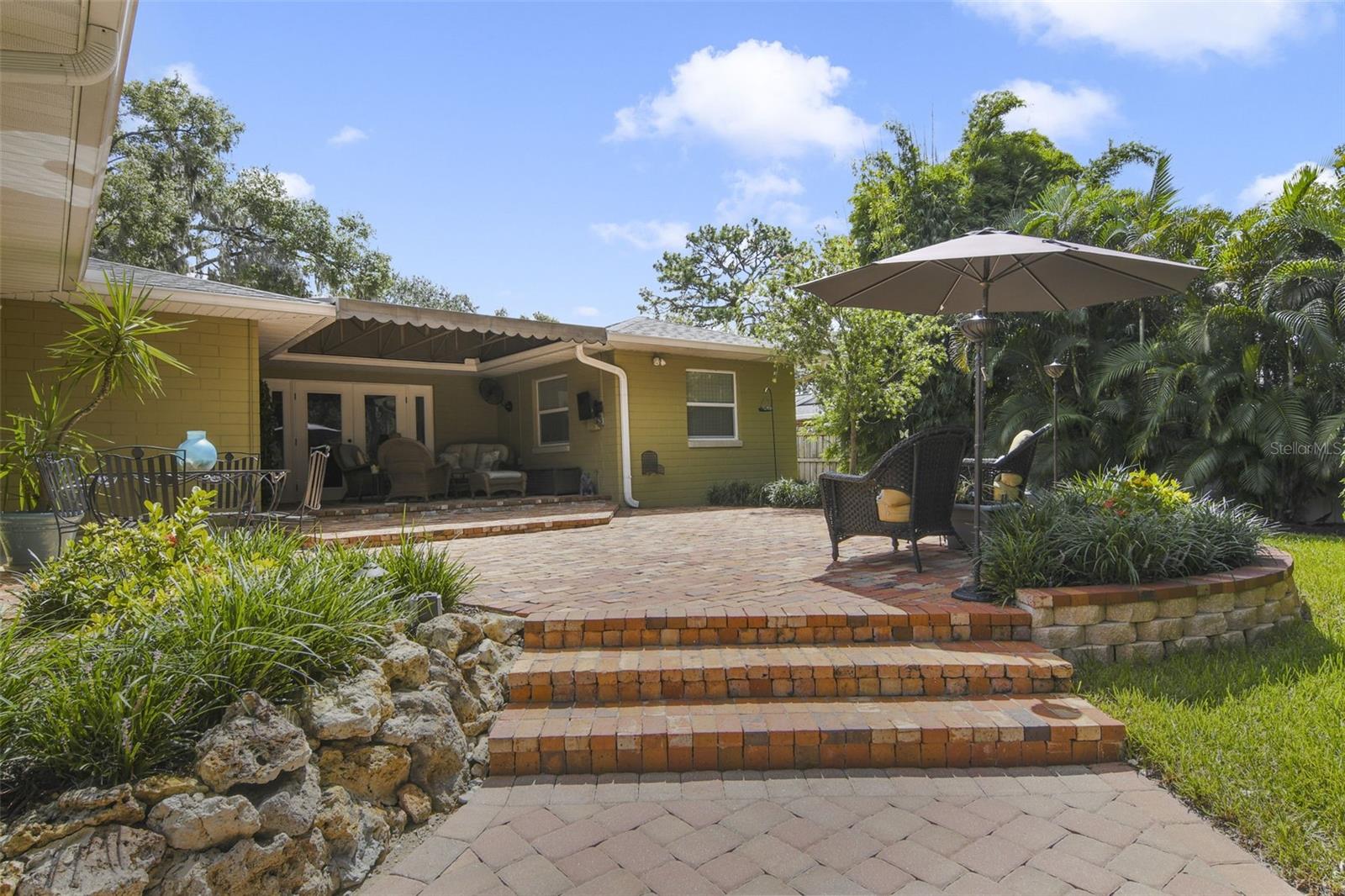 MOUNT DORA PINE CREST UNREC - Residential