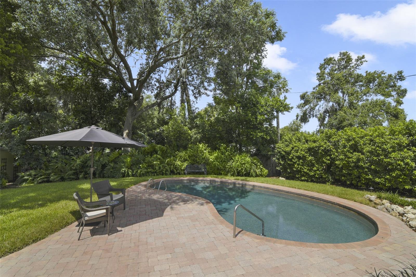 MOUNT DORA PINE CREST UNREC - Residential