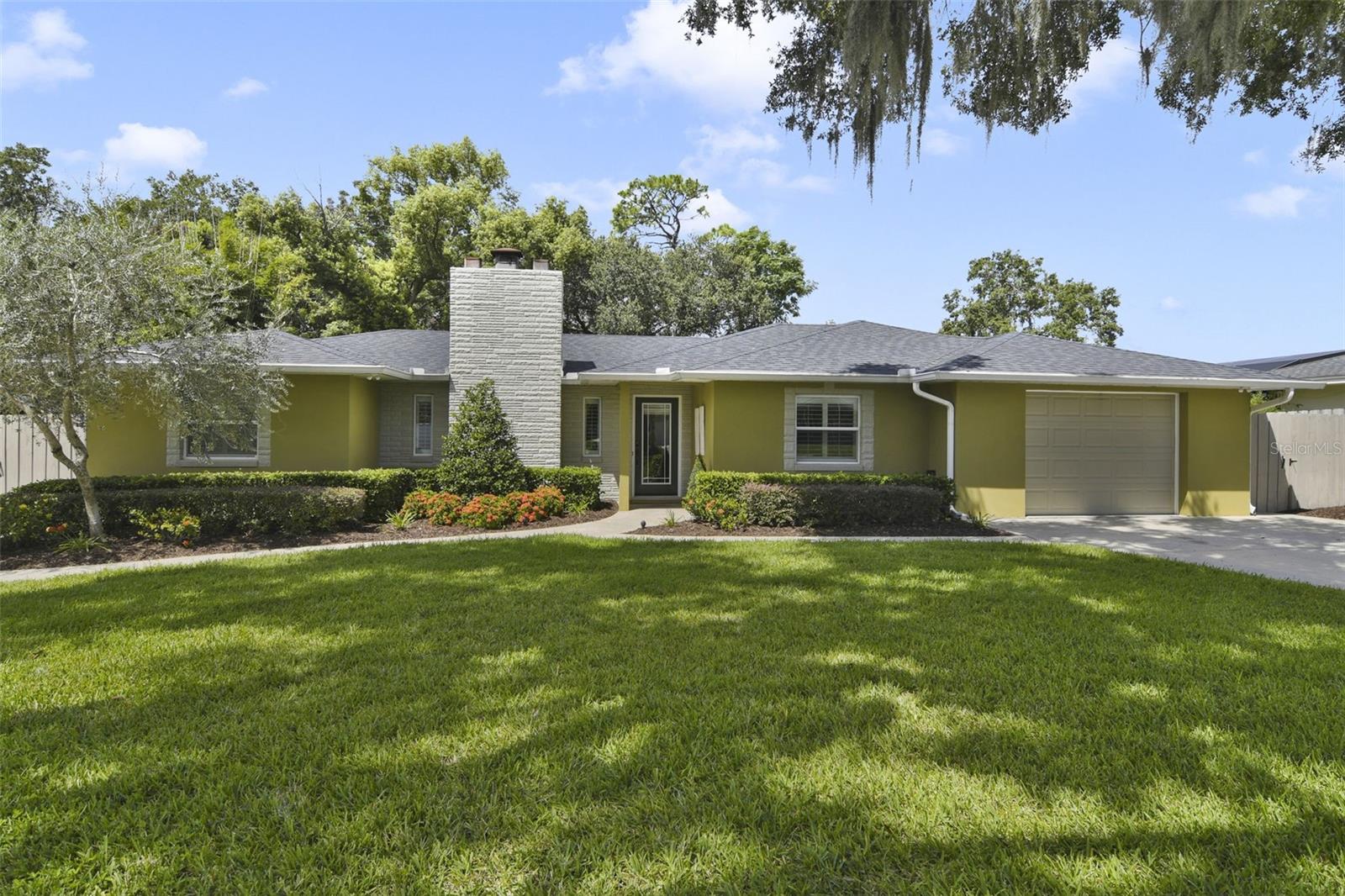 MOUNT DORA PINE CREST UNREC - Residential