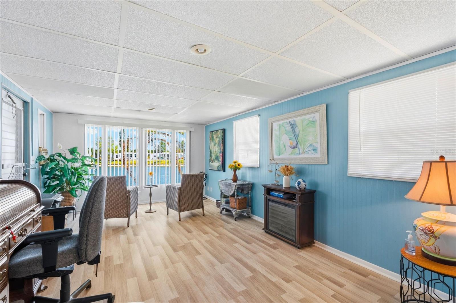 VENICE ISLE - Residential