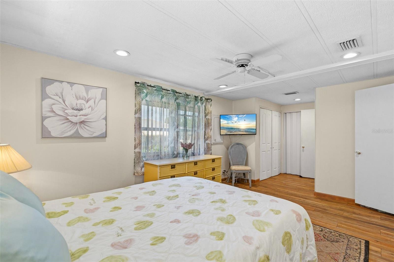 VENICE ISLE - Residential