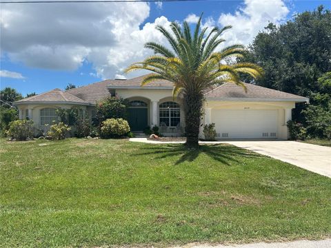 A home in PORT CHARLOTTE