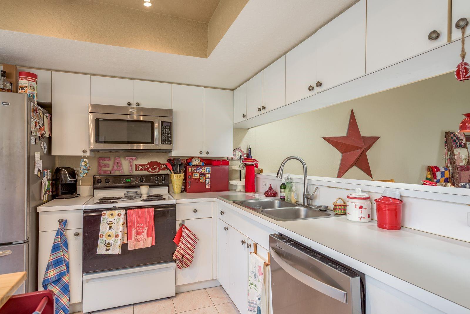 LAKES UNIT 2 PH 4 - Residential