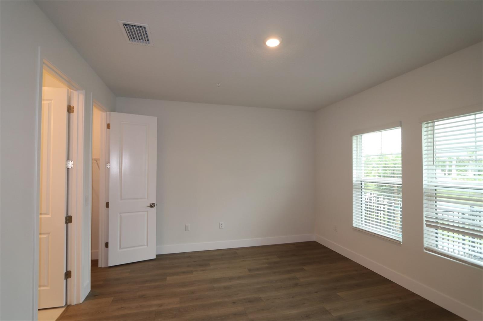 7220 SUTTON LANE