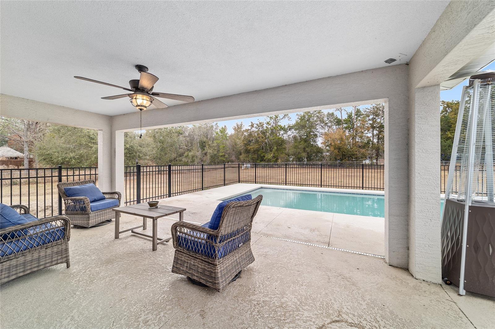 SMITH LAKE ESTATE - Residential