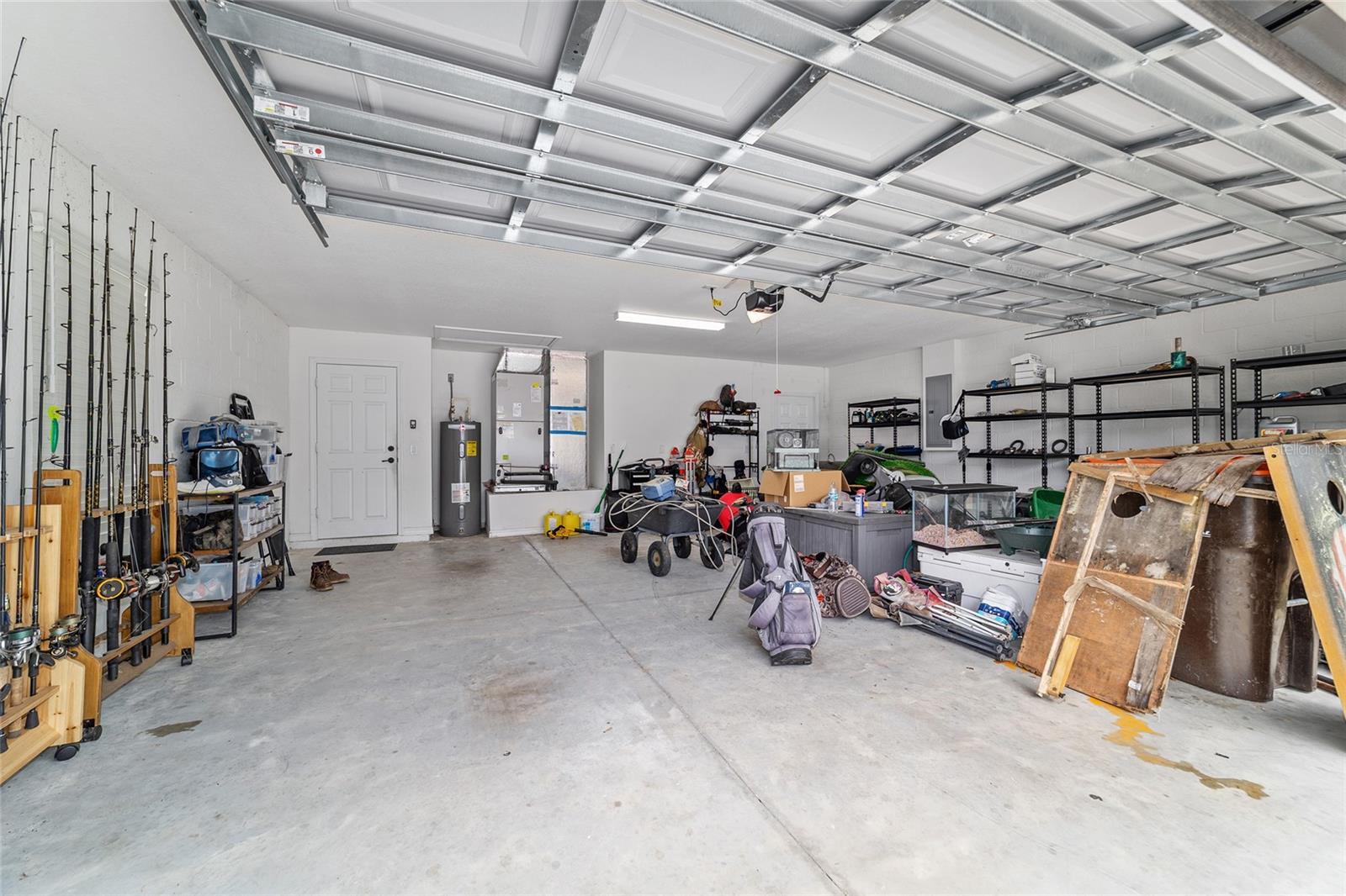 SMITH LAKE ESTATE - Residential