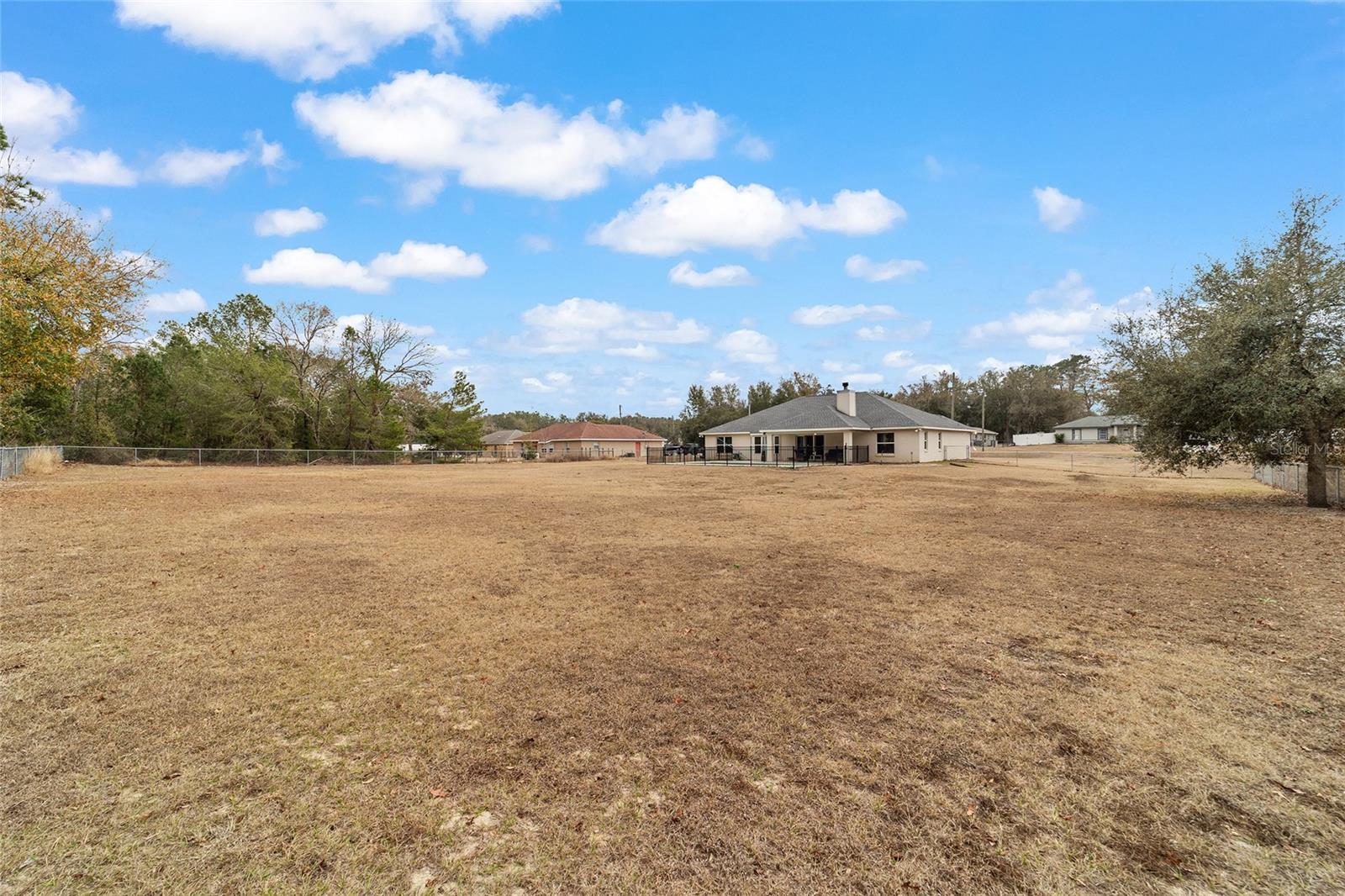 SMITH LAKE ESTATE - Residential