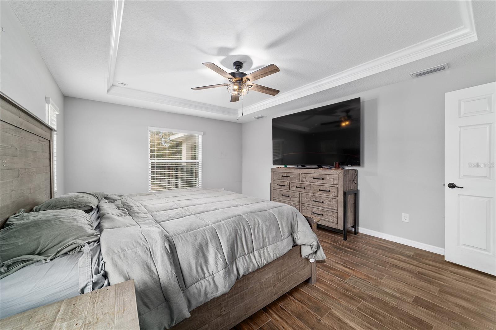 SMITH LAKE ESTATE - Residential