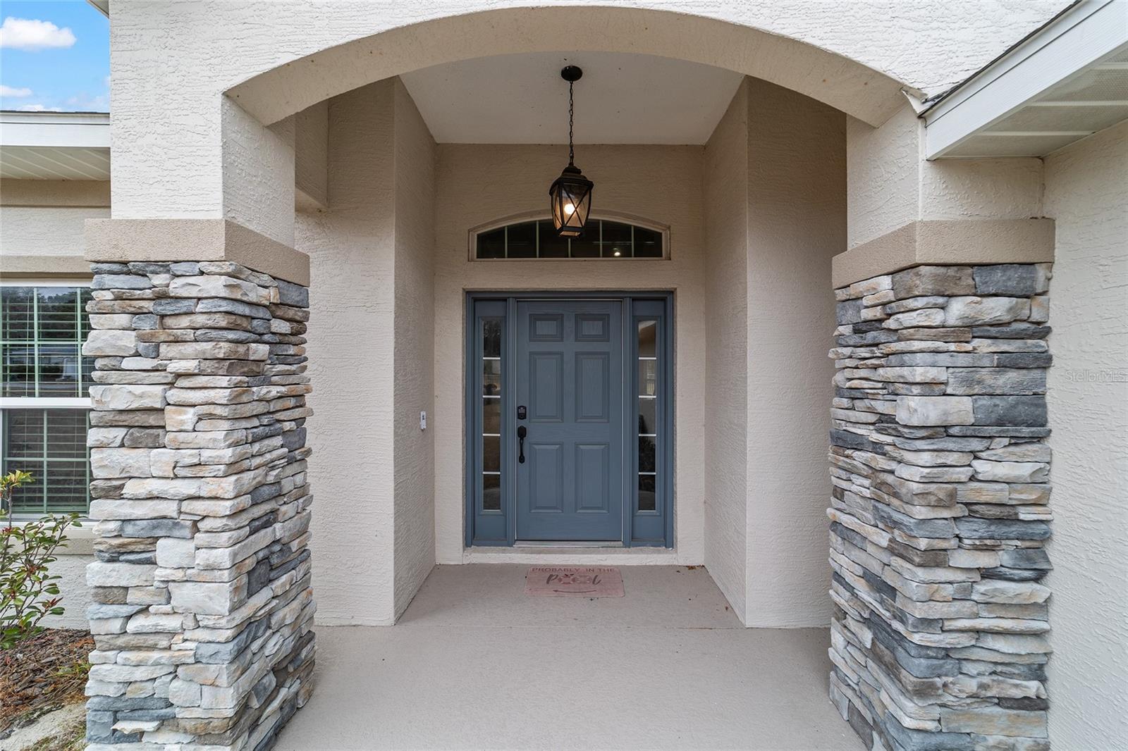 SMITH LAKE ESTATE - Residential