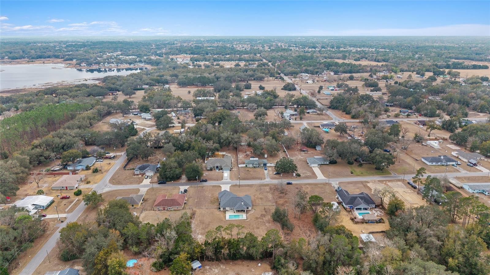 SMITH LAKE ESTATE - Residential