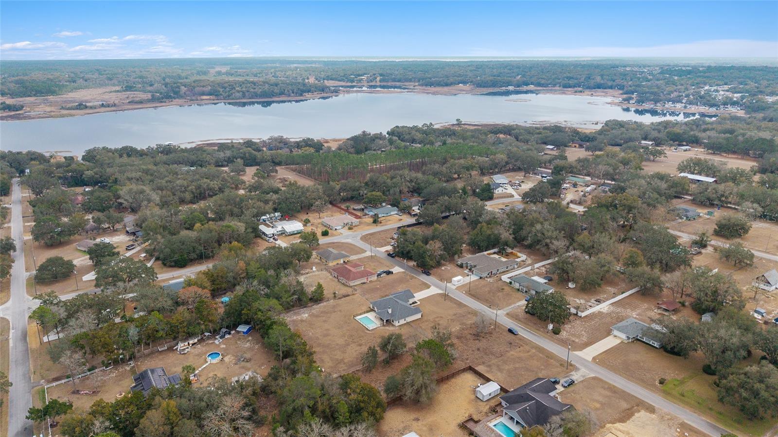 SMITH LAKE ESTATE - Residential