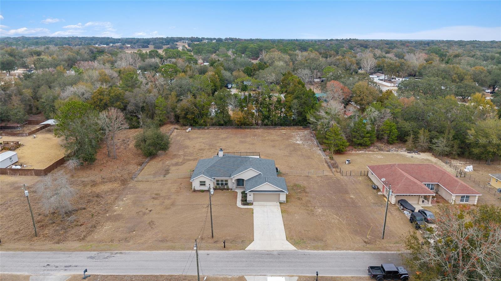 SMITH LAKE ESTATE - Residential