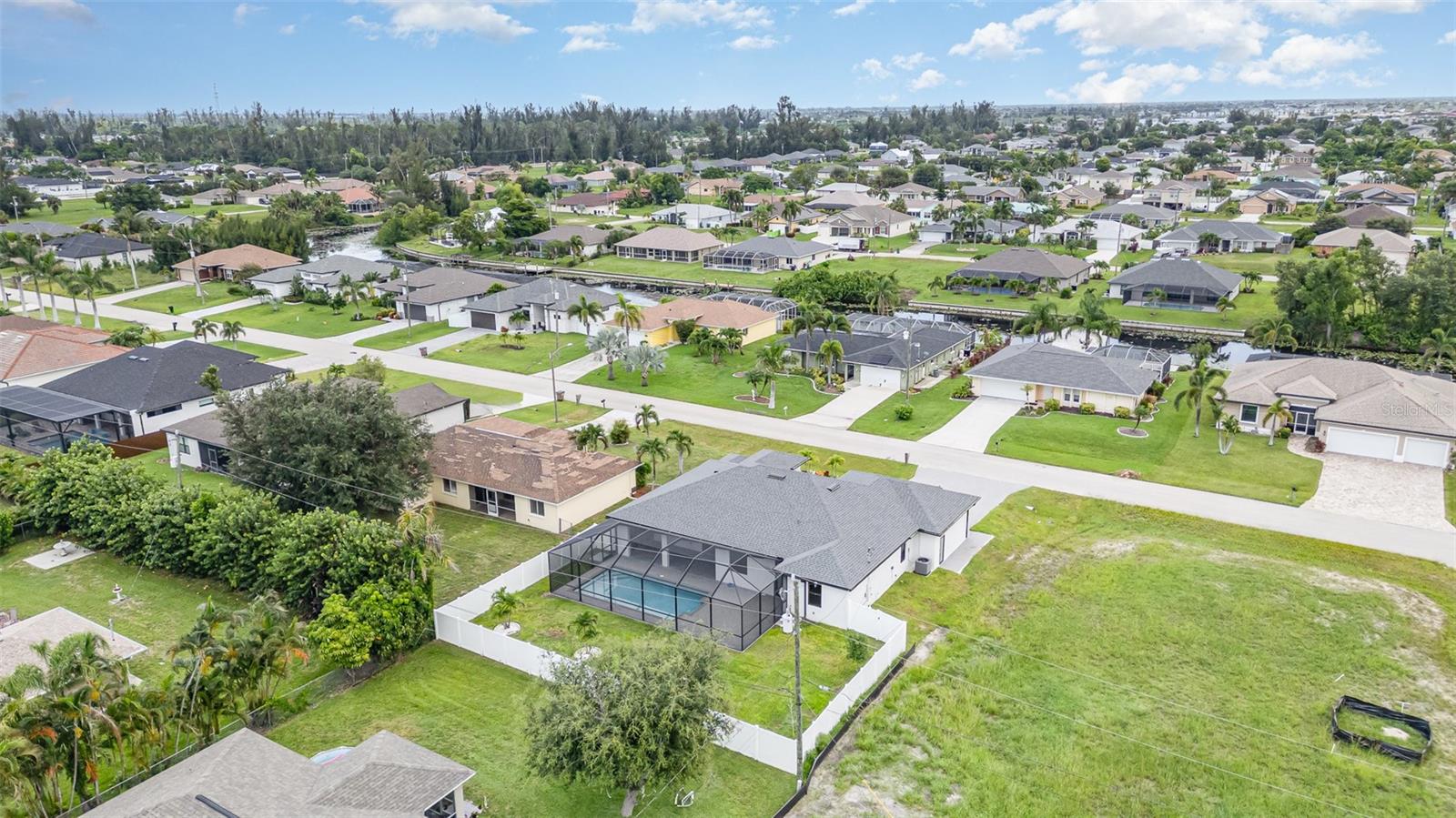 CAPE CORAL - Residential