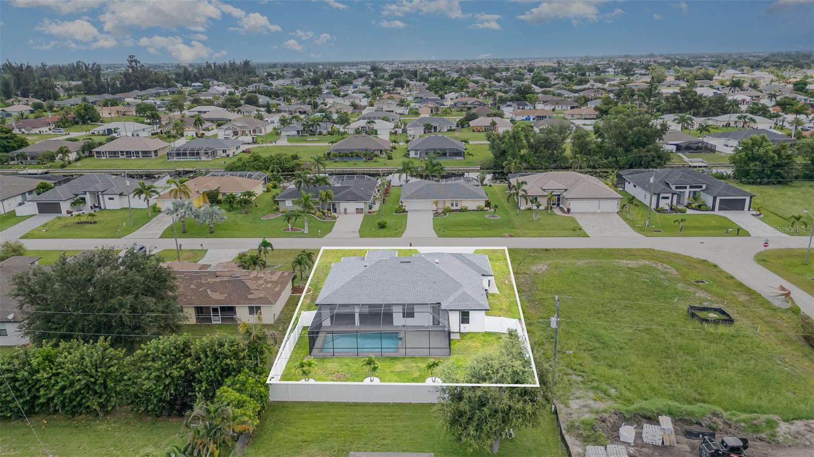 CAPE CORAL - Residential