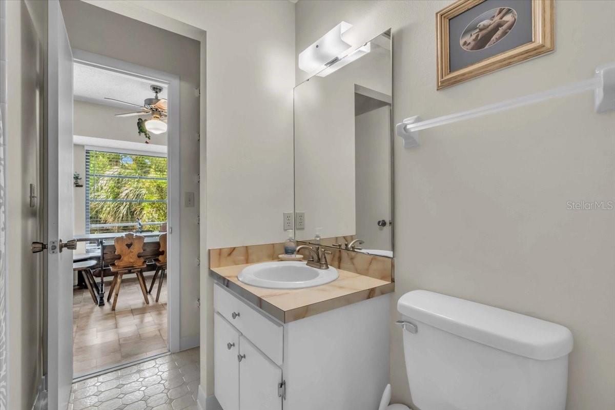 SOUTH VENICE - Residential Lease