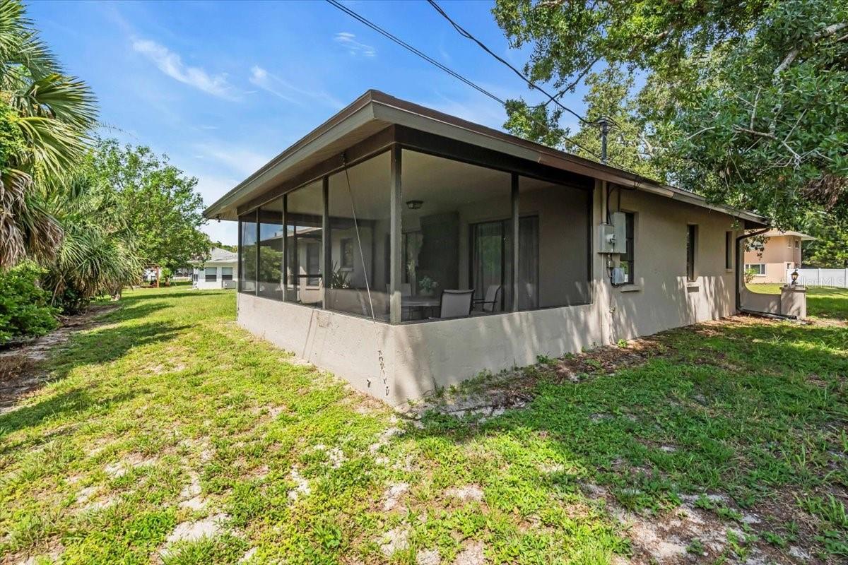 SOUTH VENICE - Residential Lease