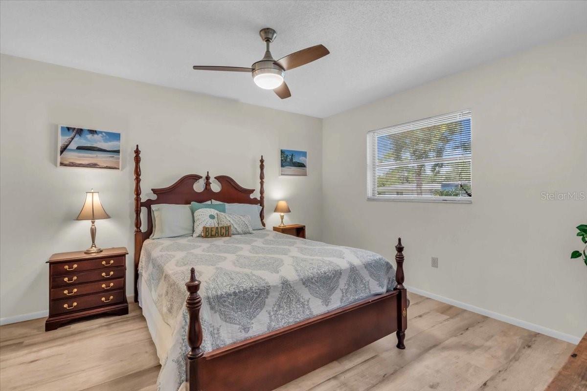 SOUTH VENICE - Residential Lease