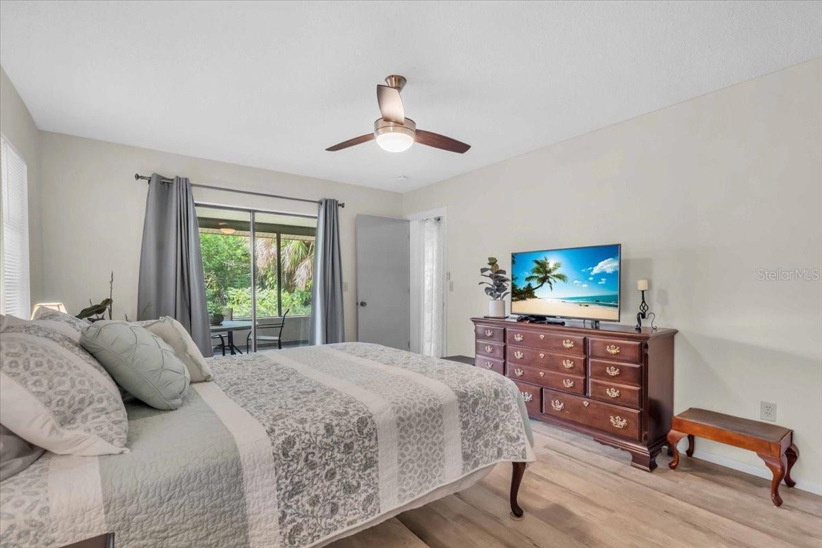 SOUTH VENICE - Residential Lease