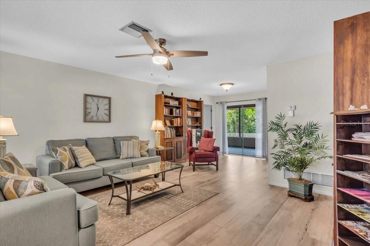 SOUTH VENICE - Residential Lease