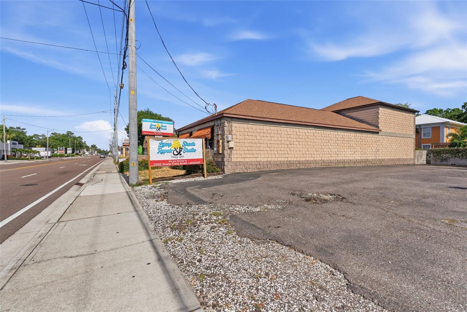 3233 W BAY TO BAY BOULEVARD