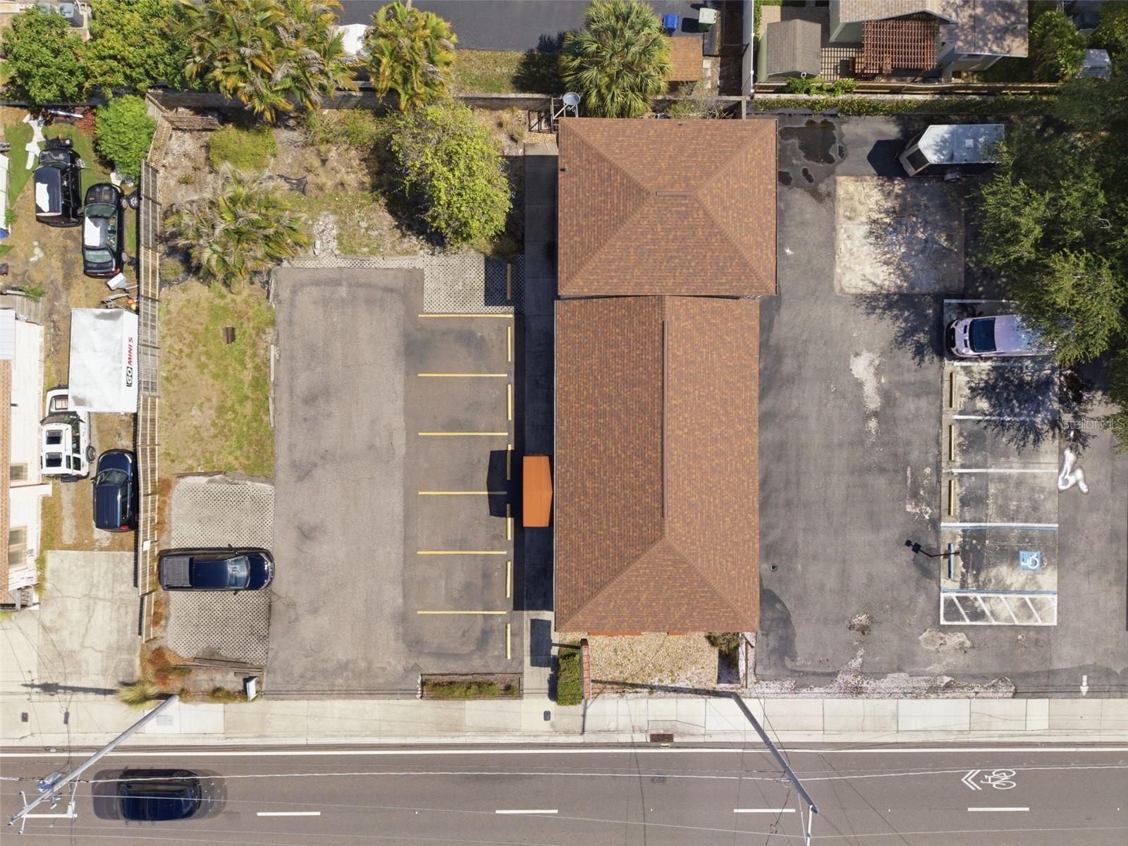 3233 W BAY TO BAY BOULEVARD