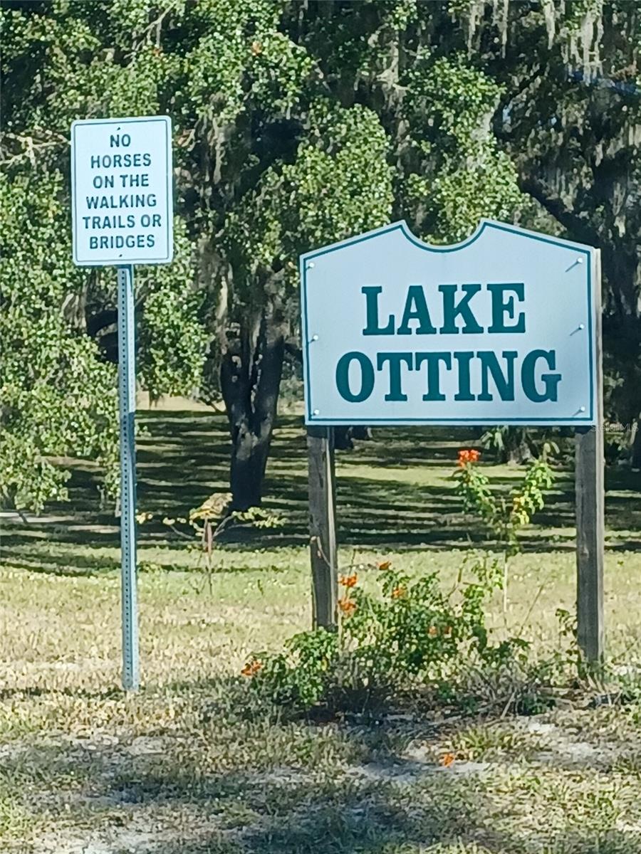 ROLLING HILLS UN 01 - Land