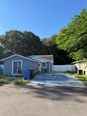 8904 ROSEBANK CT, TAMPA, FL 33615 - Image 56027aae9c87b54f984eaa2687eec79b/1989200424