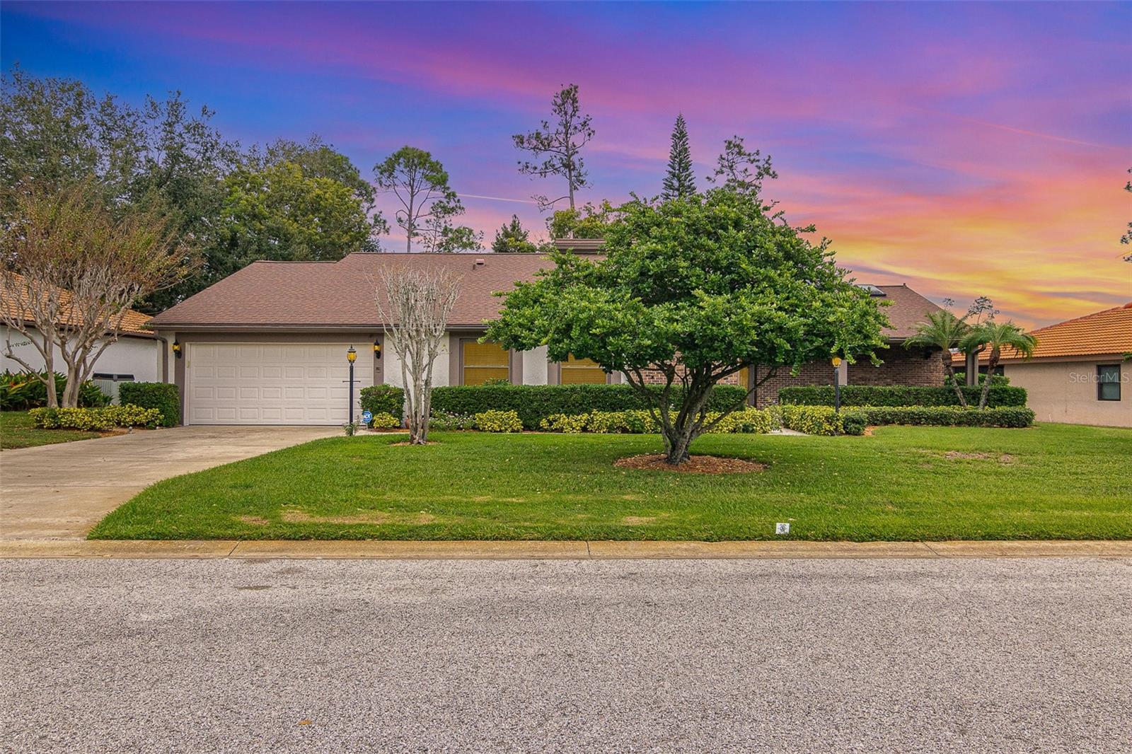 ORANGE TREE COUNTRY CLUB - Residential