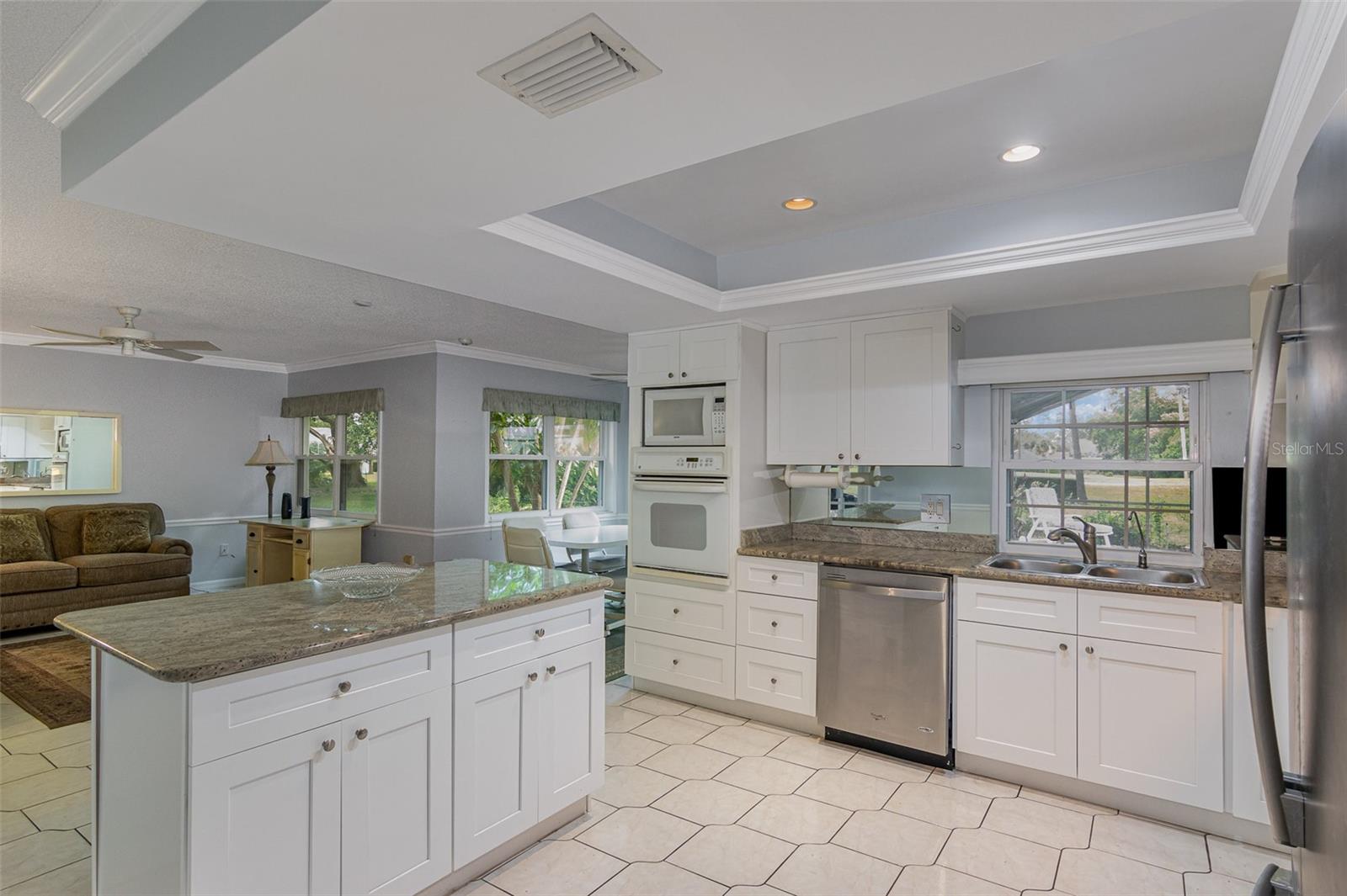 ORANGE TREE COUNTRY CLUB - Residential