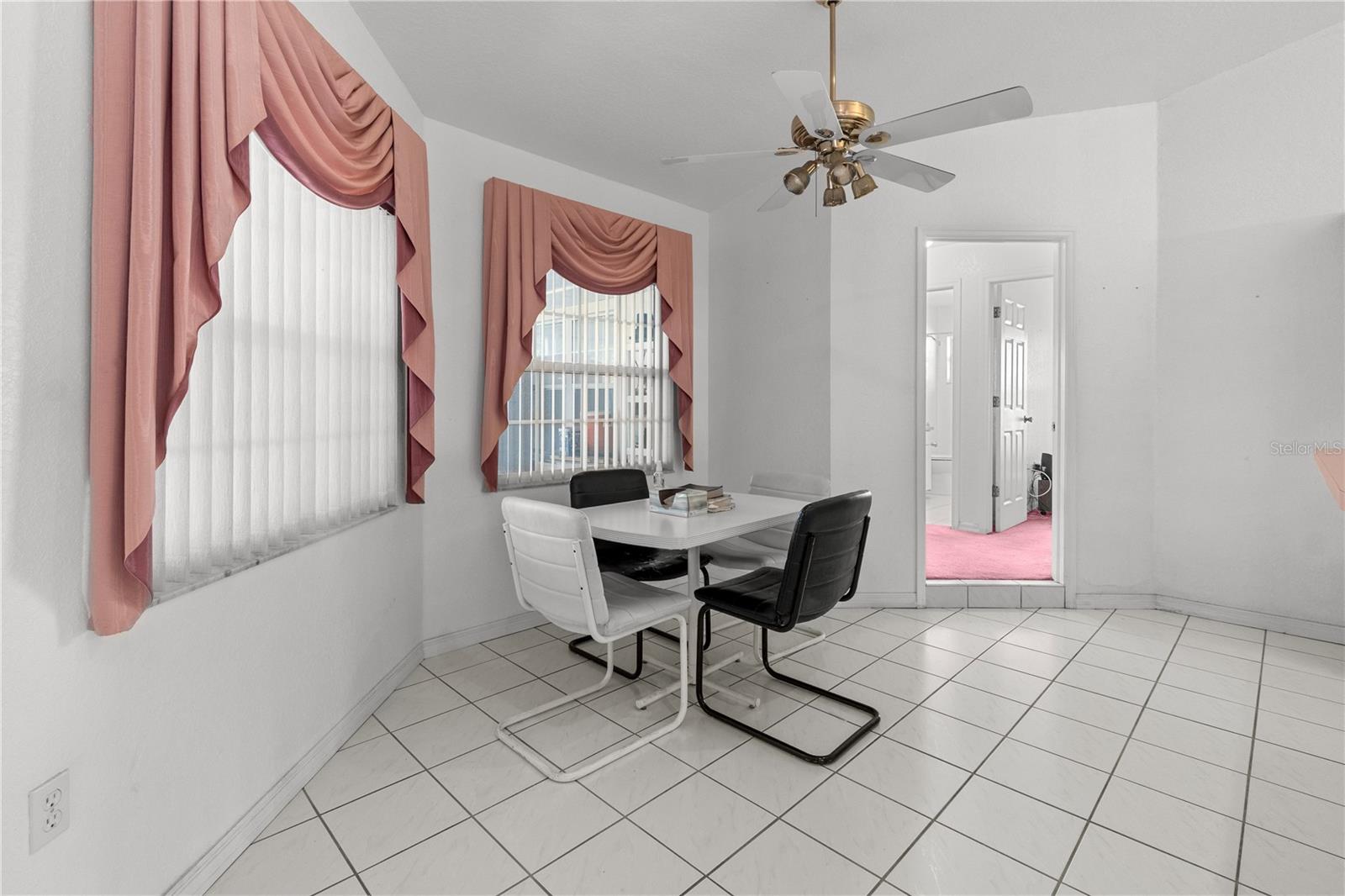 STEPHENSON MANOR - Residential