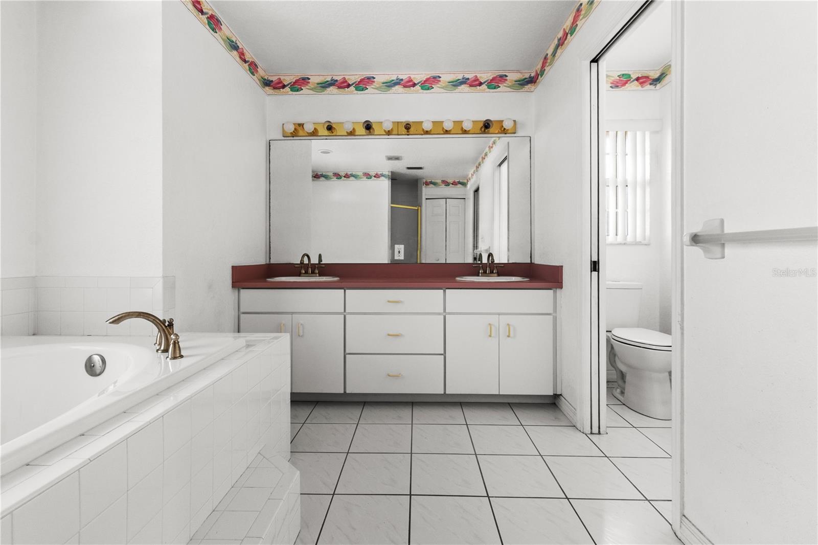 STEPHENSON MANOR - Residential