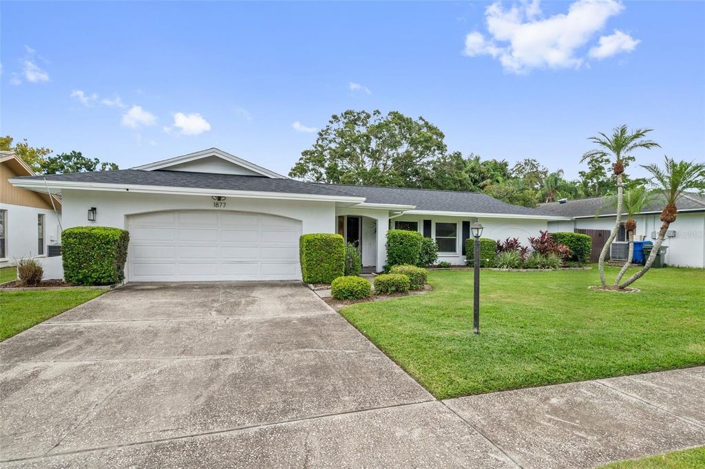 Photo of 1877 Del Robles Drive, Clearwater, FL 33764 (MLS # TB8422650)