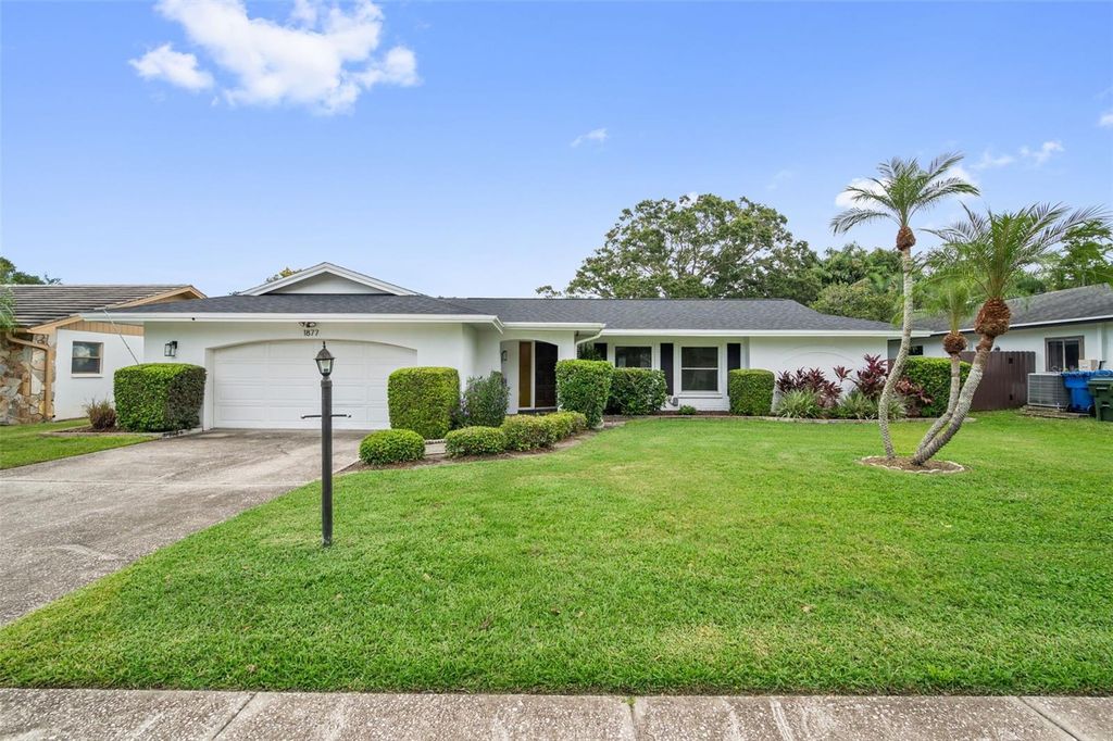 Photo of 1877 Del Robles Drive, Clearwater, FL 33764 (MLS # TB8422650)