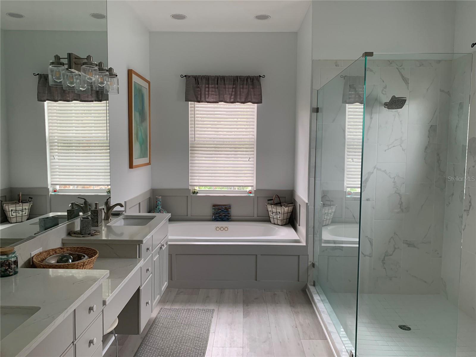 SARASOTA BEACH - Residential Lease