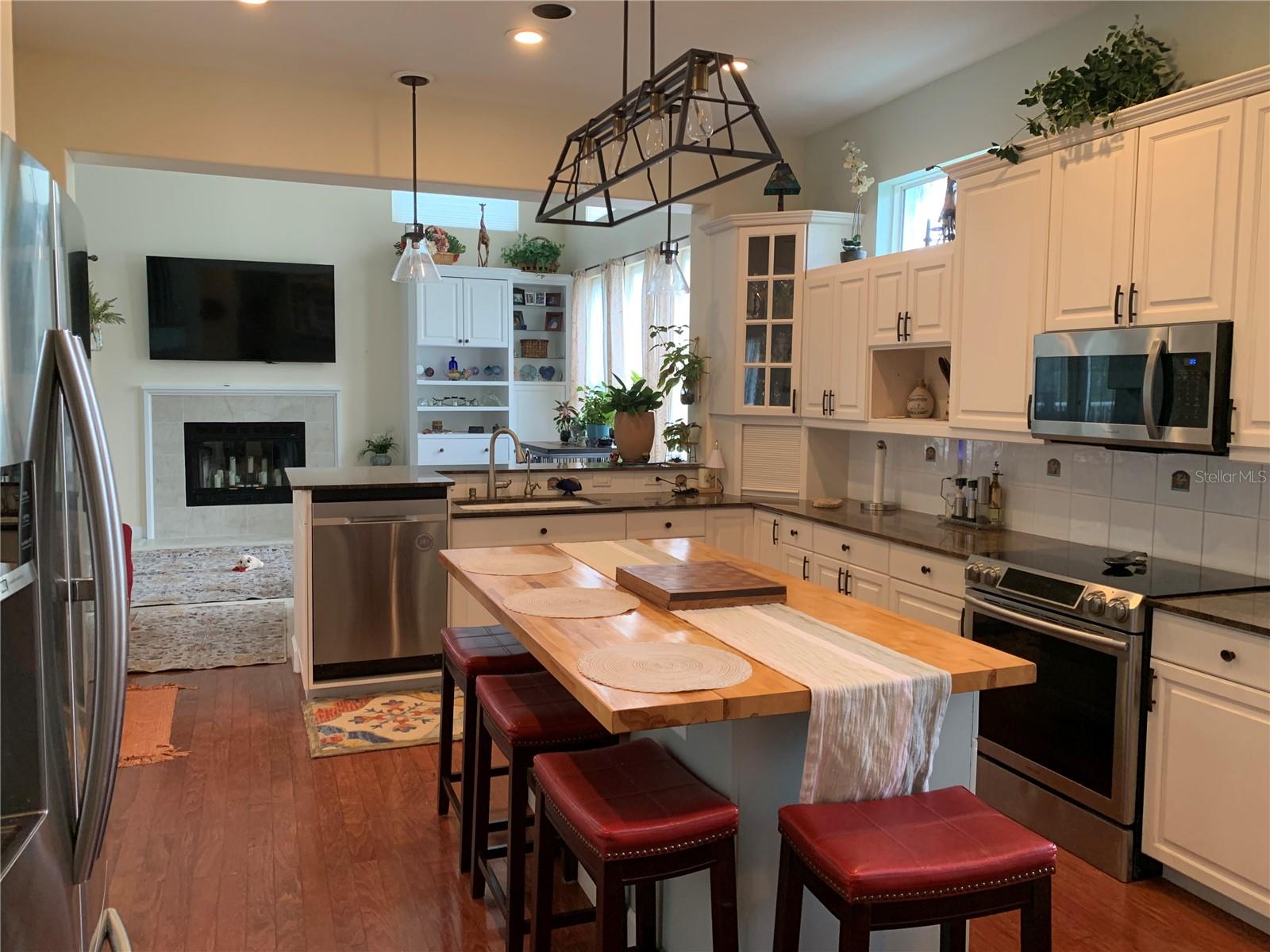 SARASOTA BEACH - Residential Lease