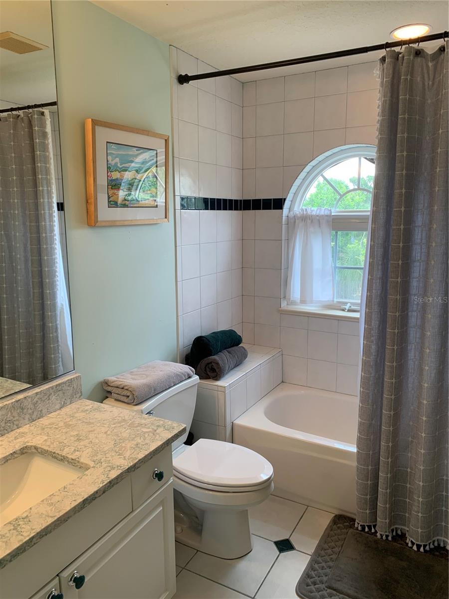SARASOTA BEACH - Residential Lease