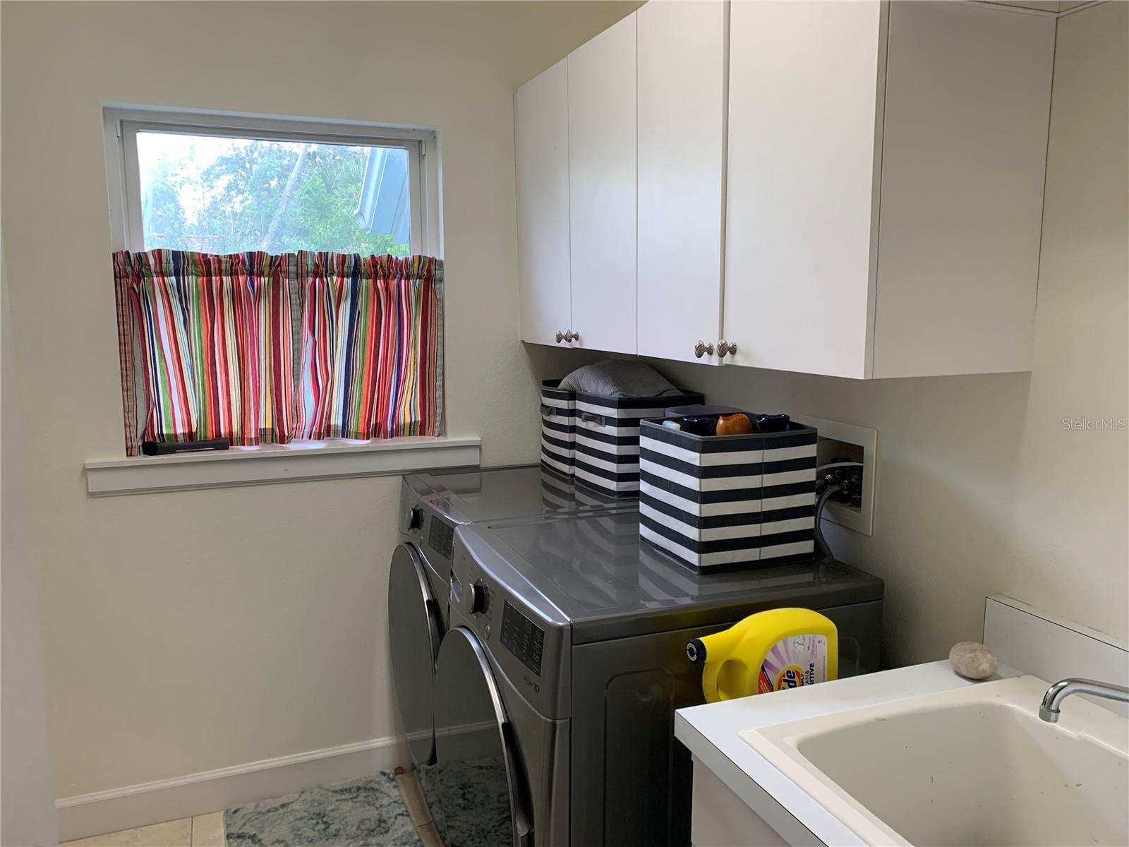 SARASOTA BEACH - Residential Lease